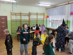 Światowy Dzień Pluszowego Misia oraz szkolne Andrzejki